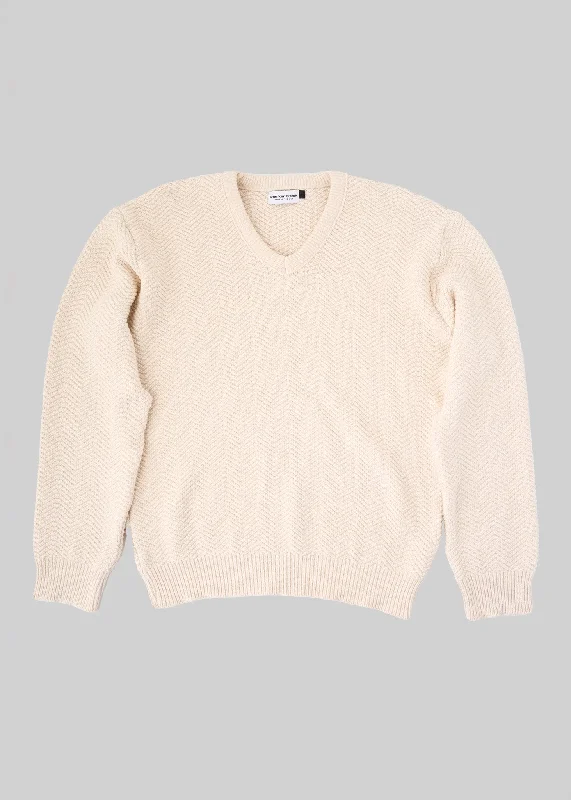 Wandering freely Herringbone V-Neck Sweater