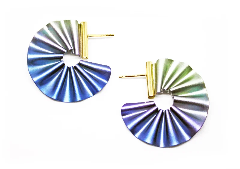 Romantic Temperament CABO | Earring | Mermaid's Tail Collection | Three Quarters Earrings - Violet / Green