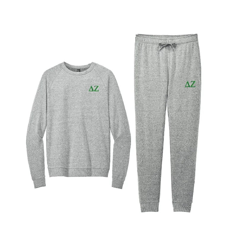 Personal Design Delta Zeta Tri Fleece Jogger Set