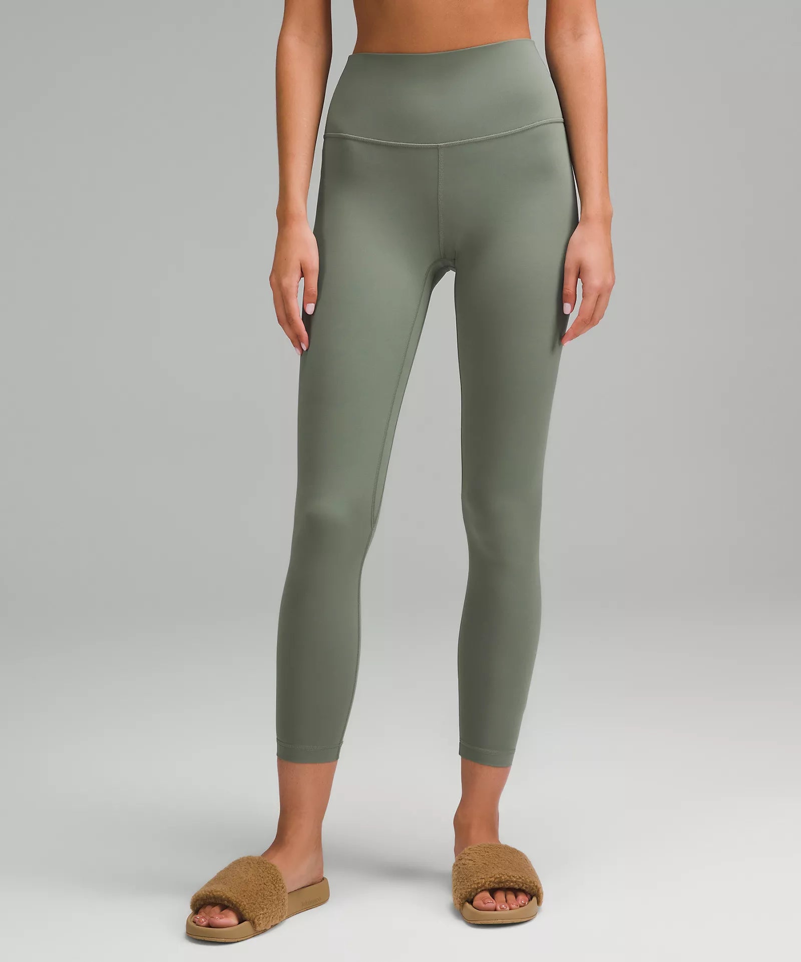 Street Style lululemon Align™ High Rise Pant 25" | Grey Eucalyptus