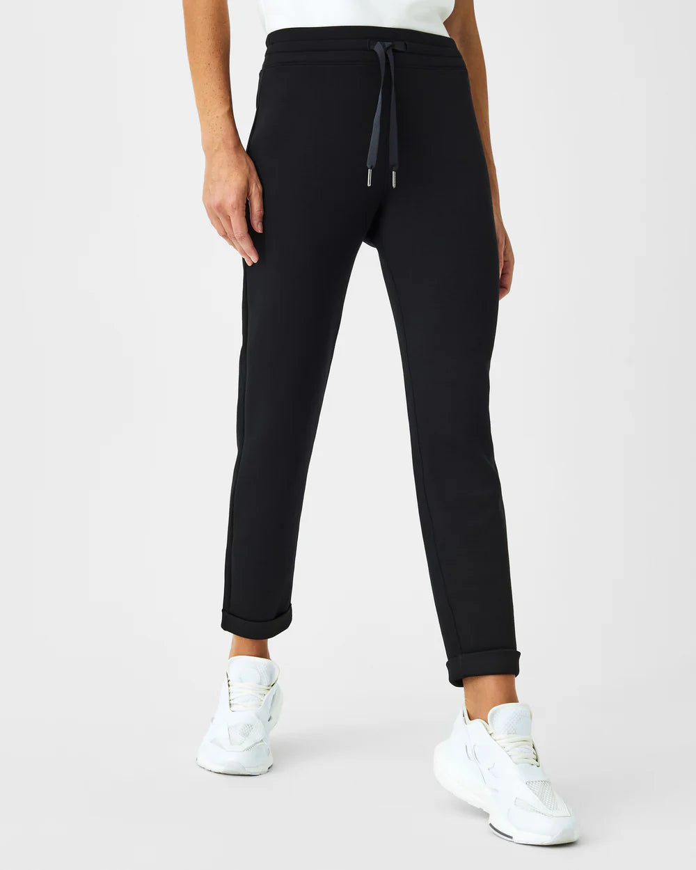Noble Temperament Spanx Airessentials Tapered Pant | Black