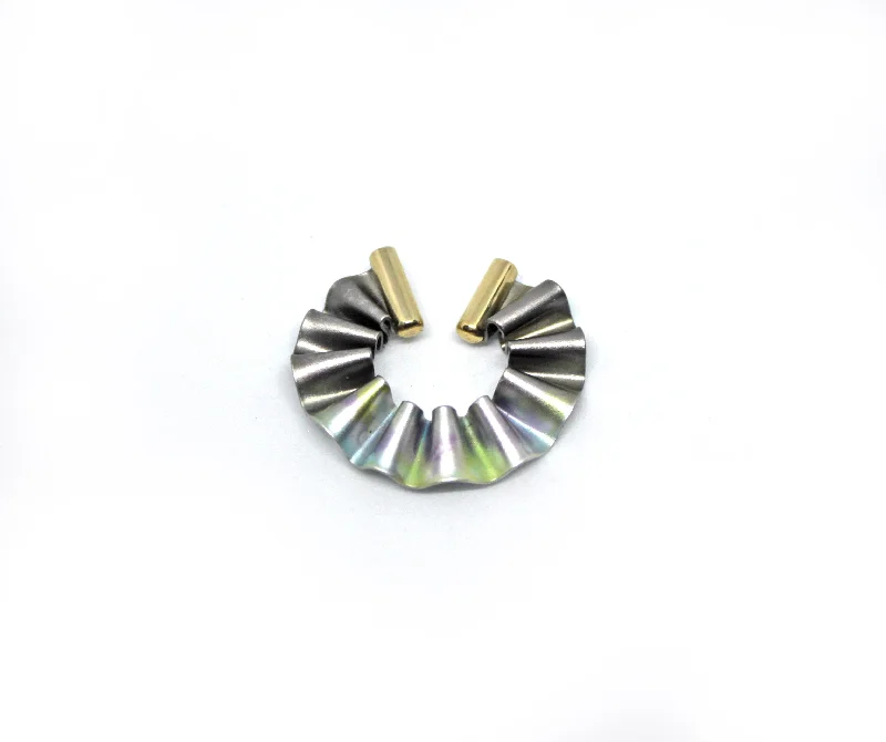 Fresh Wear CABO | Mermaid's Tail Metal Collection | Ear Cuff | Black/Marble