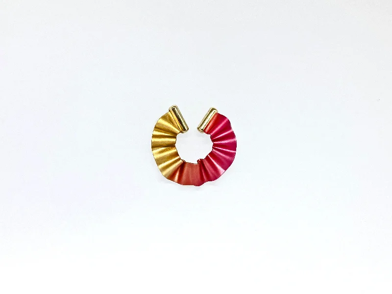 Fashion Wear CABO | Ear Cuff | Mermaid's Tail Metal Collection | Ear Cuff - Pink / Gold