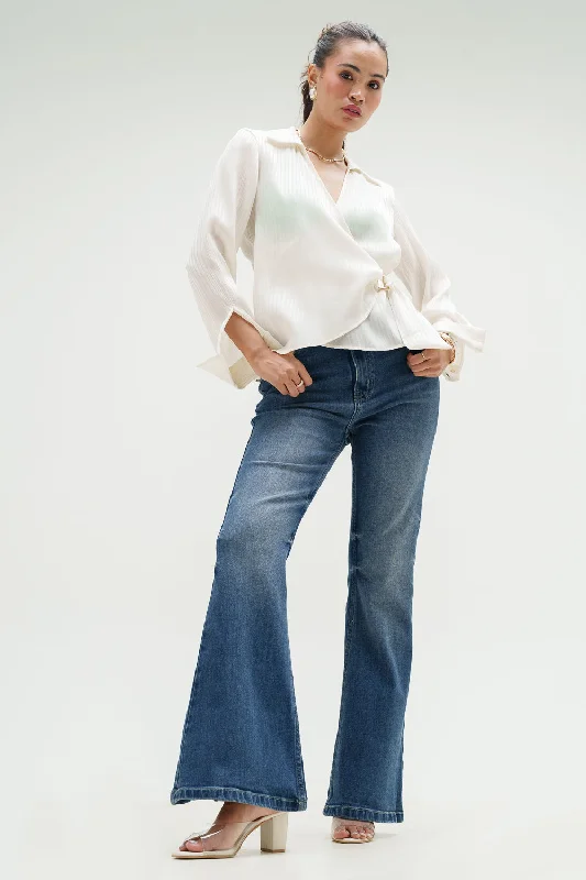 Exquisite Embroidery Azure Sky Bootcut Jeans