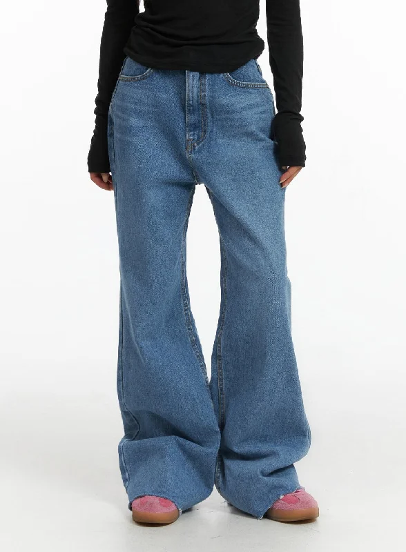 Classic Retro Blue Denim Bootcut Jeans CJ431