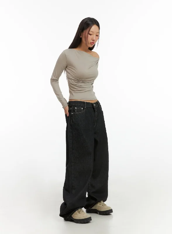 Classic Series Clover Stitched Baggy Jeans IS402