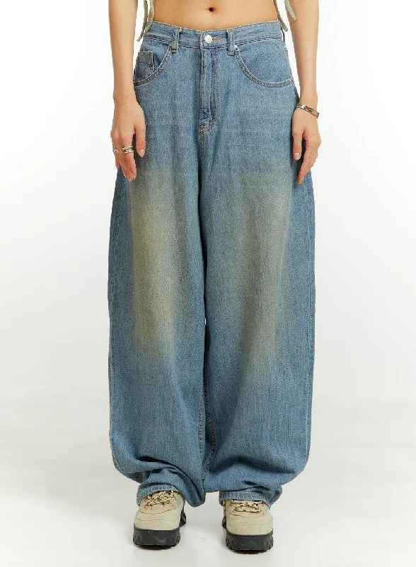 Fresh And Simple Low Rise Wide Fit Baggy Jeans CU421