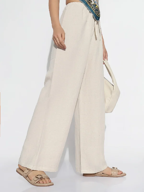 Effortless Wear Women Beige Solid Loose Fit Trousers