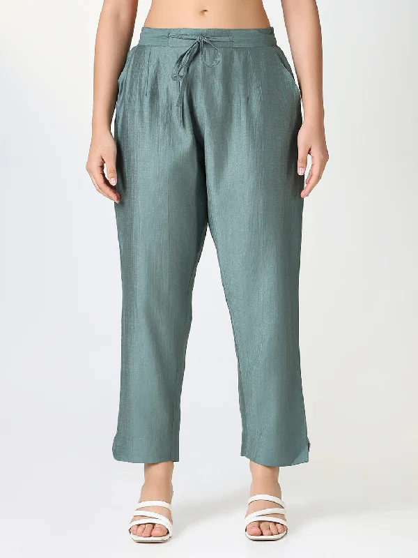 Chic Comfort Women Solid Green Slim Fit Trousers