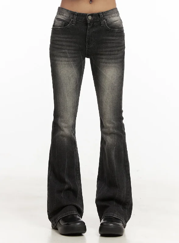 Celebrity Picks Georgina Low-Rise Flared Jeans CJ507