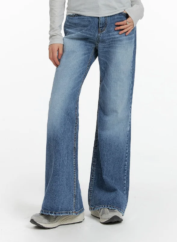 Independent design Light Wash Bootcut Jeans CF422