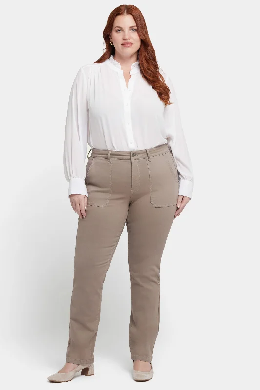 College Style Marilyn Straight Jeans In Plus Size - Country Oak