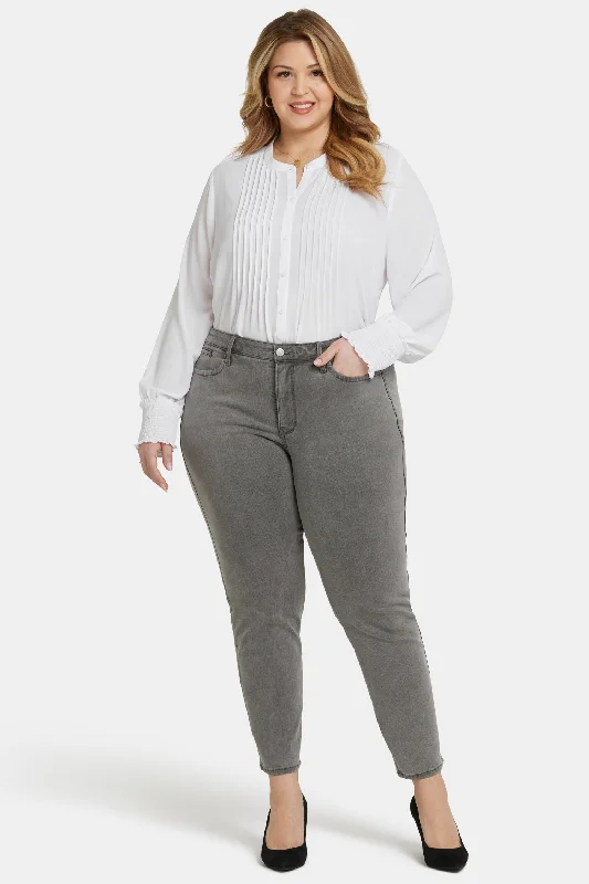 Modern City Stella Tapered Ankle Jeans In Plus Size - Palmas